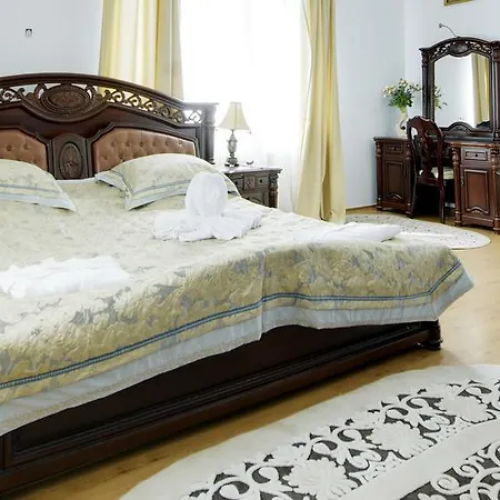 Pearl Mini-hotel 3* Odesa