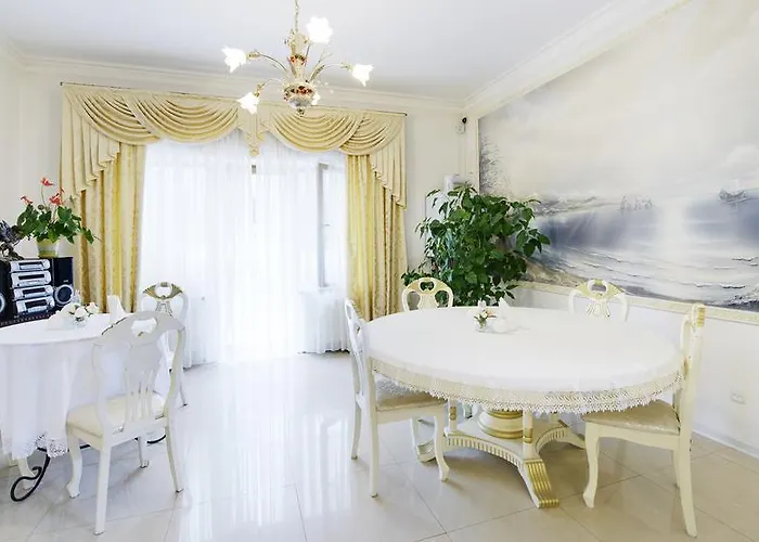 Hotel Pearl Mini-hotel 3*