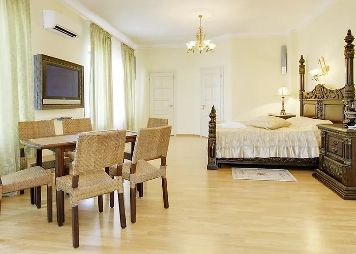 Pearl Mini-hotel Hotel