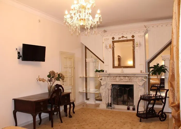 Pearl Mini-hotel Hotel