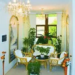 Hotel Pearl Mini-hotel