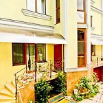 Pearl Mini-hotel Hotel