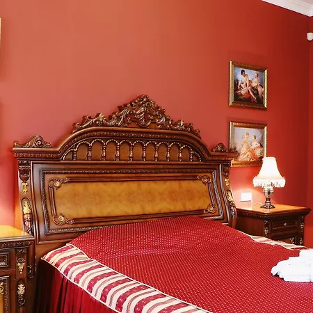 Pearl Mini-hotel מלון אודסה